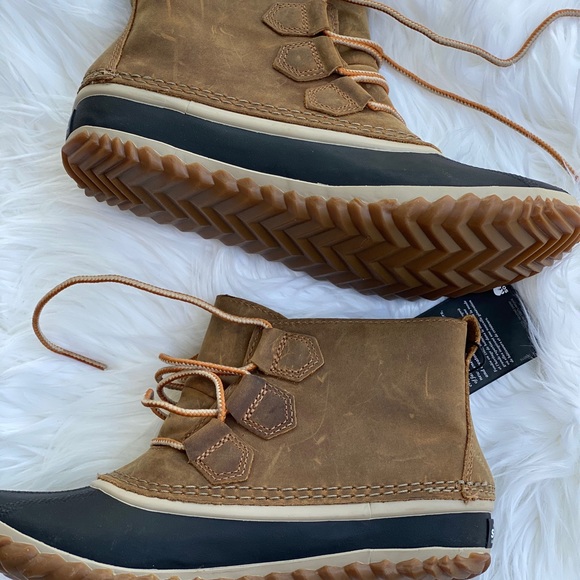 Sorel Out N About Duck Boots Like New Sz 8.5 - Picture 2 of 3